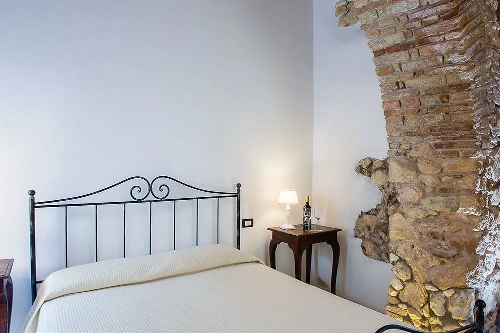 Konukevi Via Garibaldi 120 Otel Cagliari İtalya